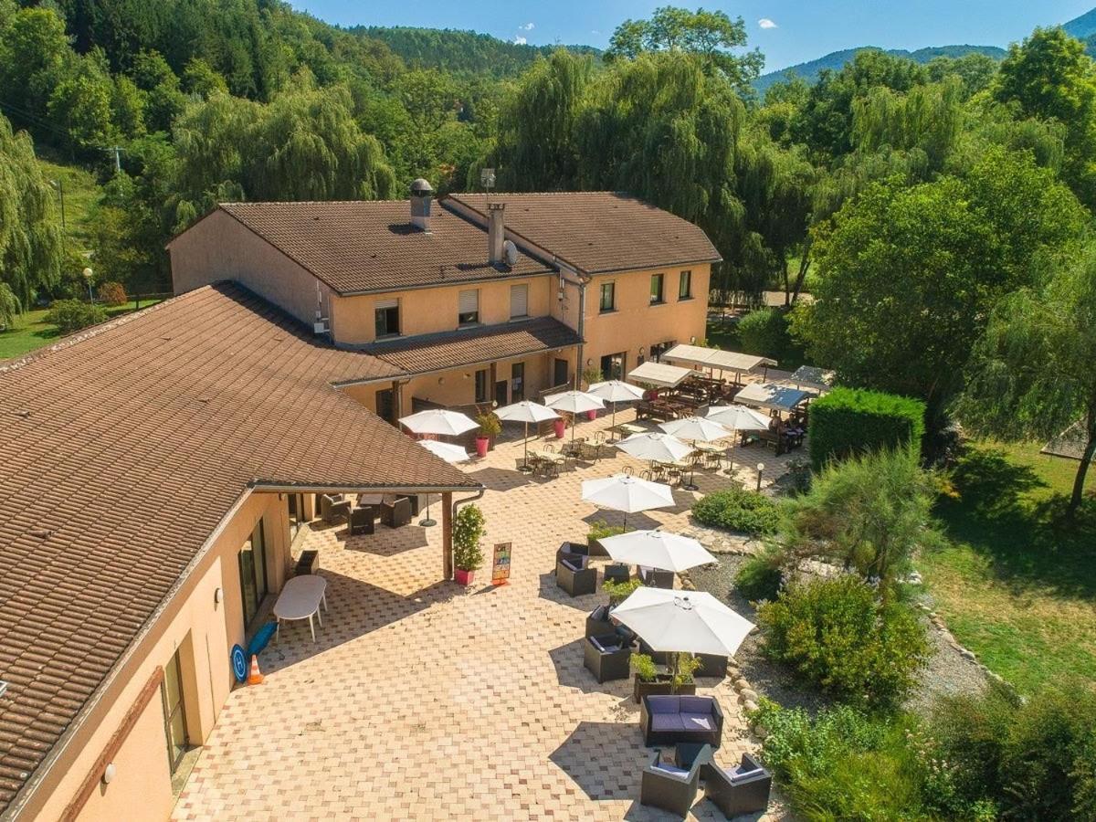 Complexe Les 4 Saisons Hotel Oust Eksteriør billede