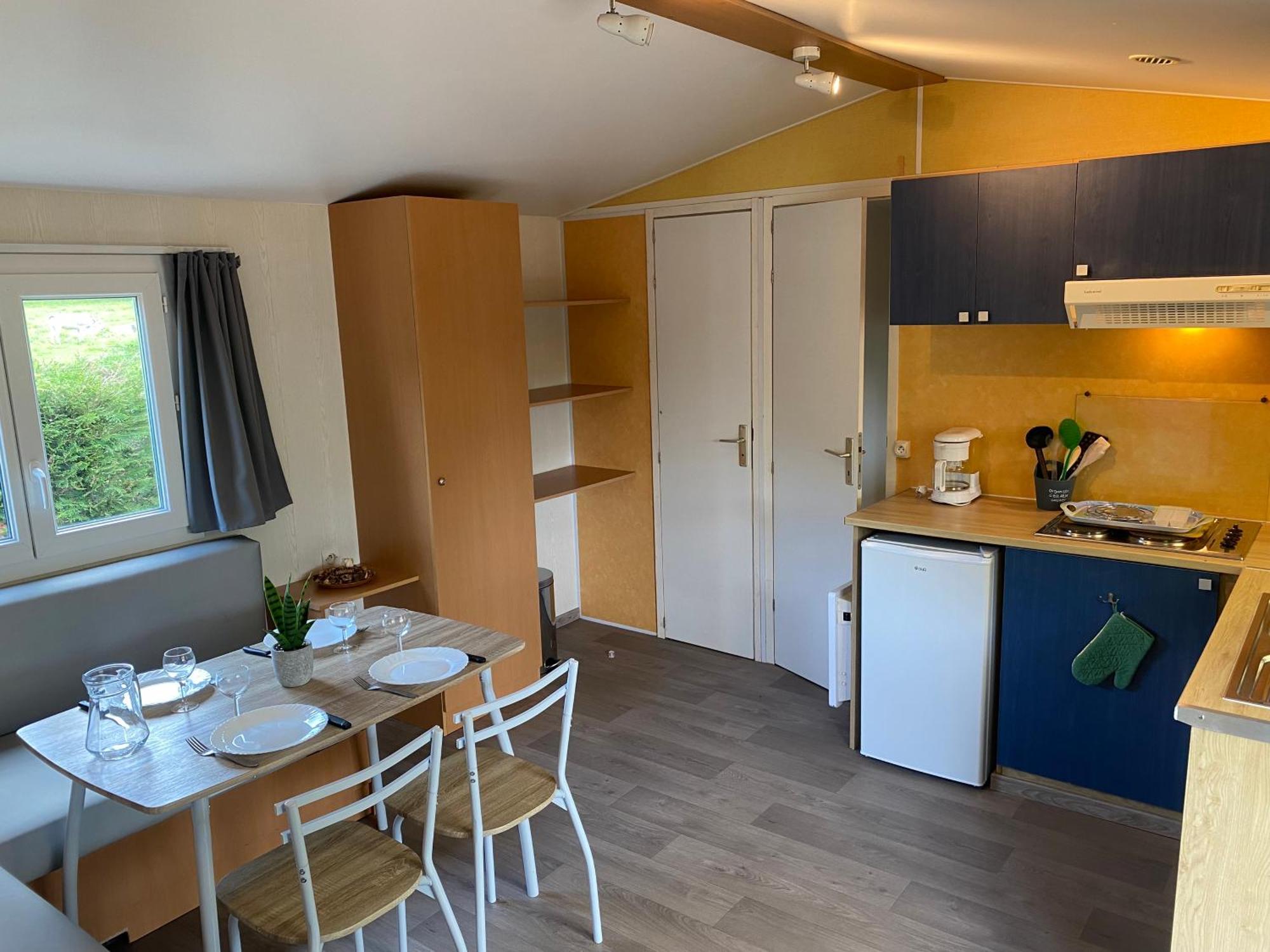Complexe Les 4 Saisons Hotel Oust Eksteriør billede