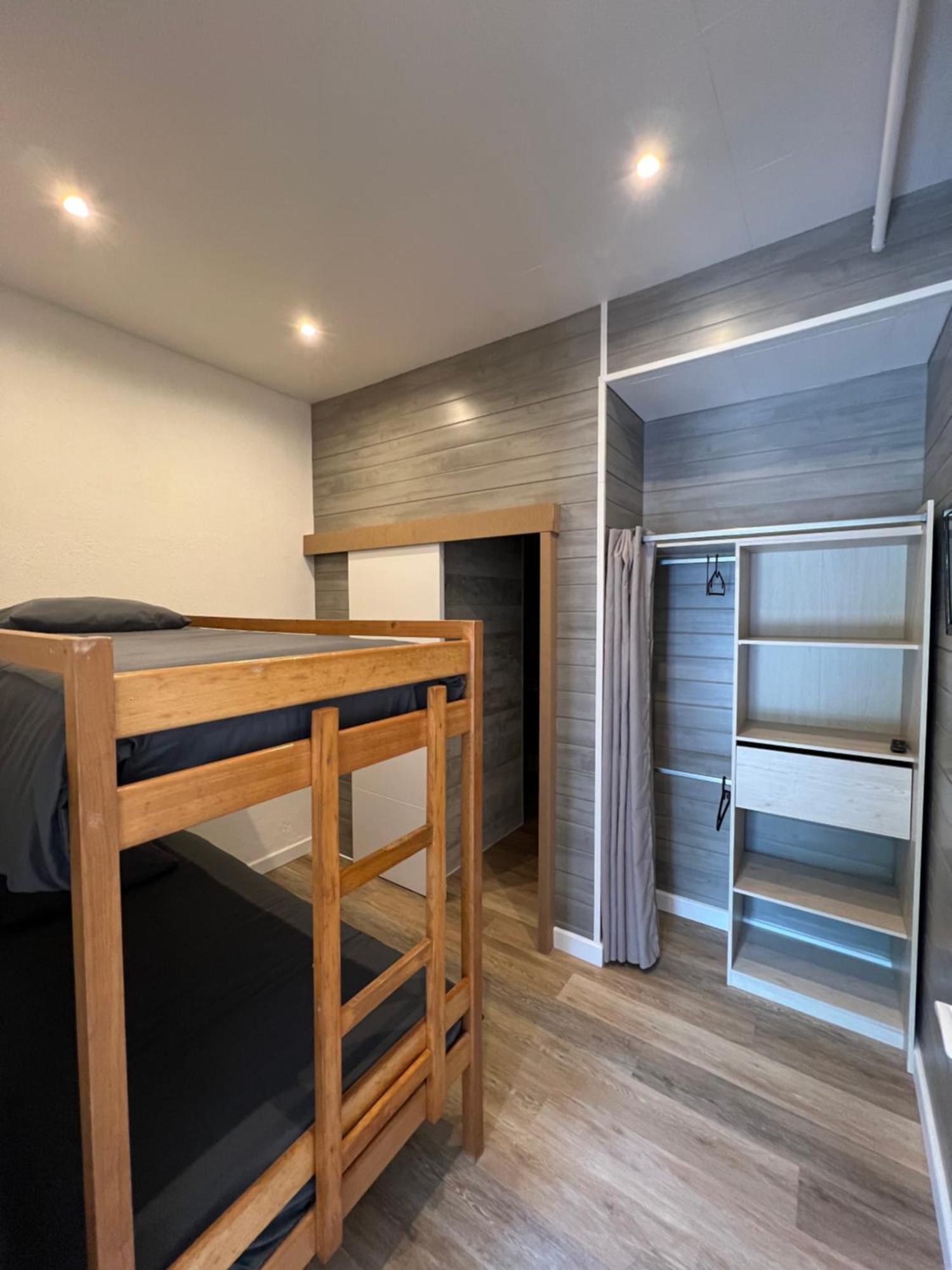 Complexe Les 4 Saisons Hotel Oust Eksteriør billede
