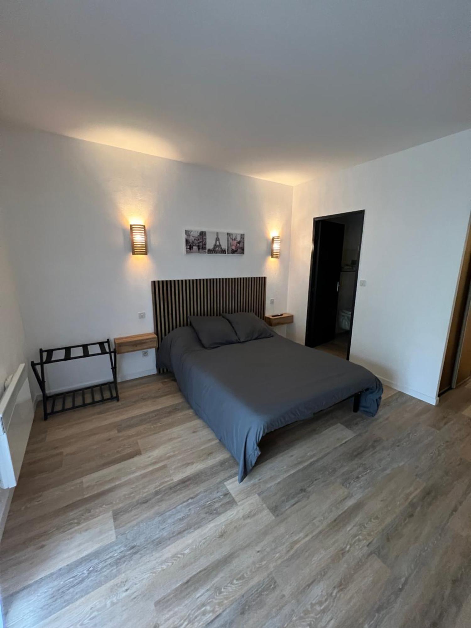Complexe Les 4 Saisons Hotel Oust Eksteriør billede